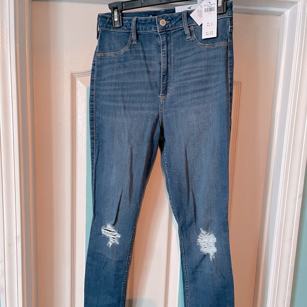 High waisted Hollister skinny jeans